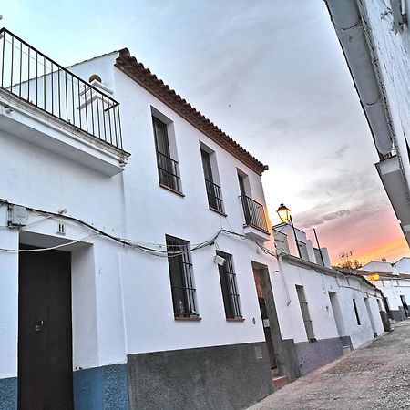 Casa Centenaria Con Encanto Zufre Bagian luar foto