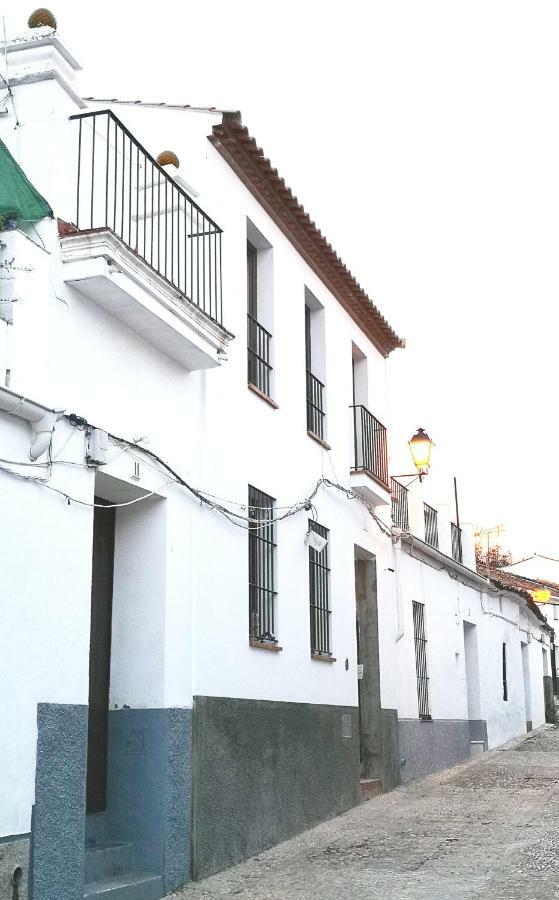 Casa Centenaria Con Encanto Zufre Bagian luar foto
