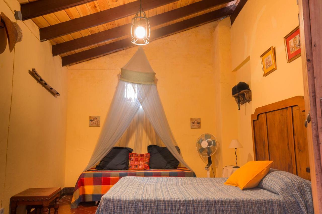 Casa Centenaria Con Encanto Zufre Bagian luar foto